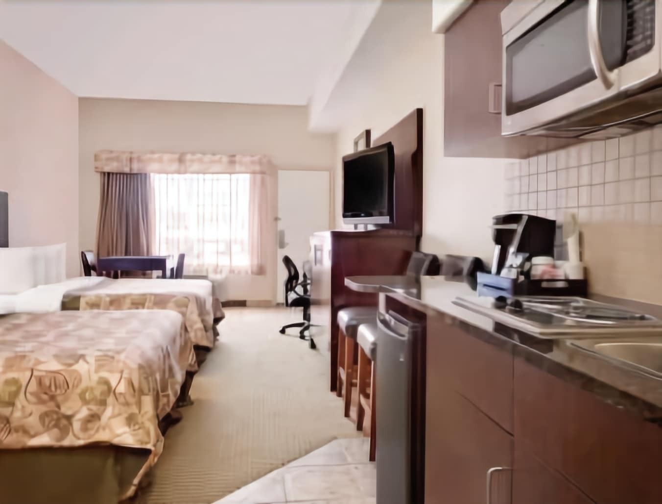 Ramada By Wyndham Lac La Biche Bagian luar foto