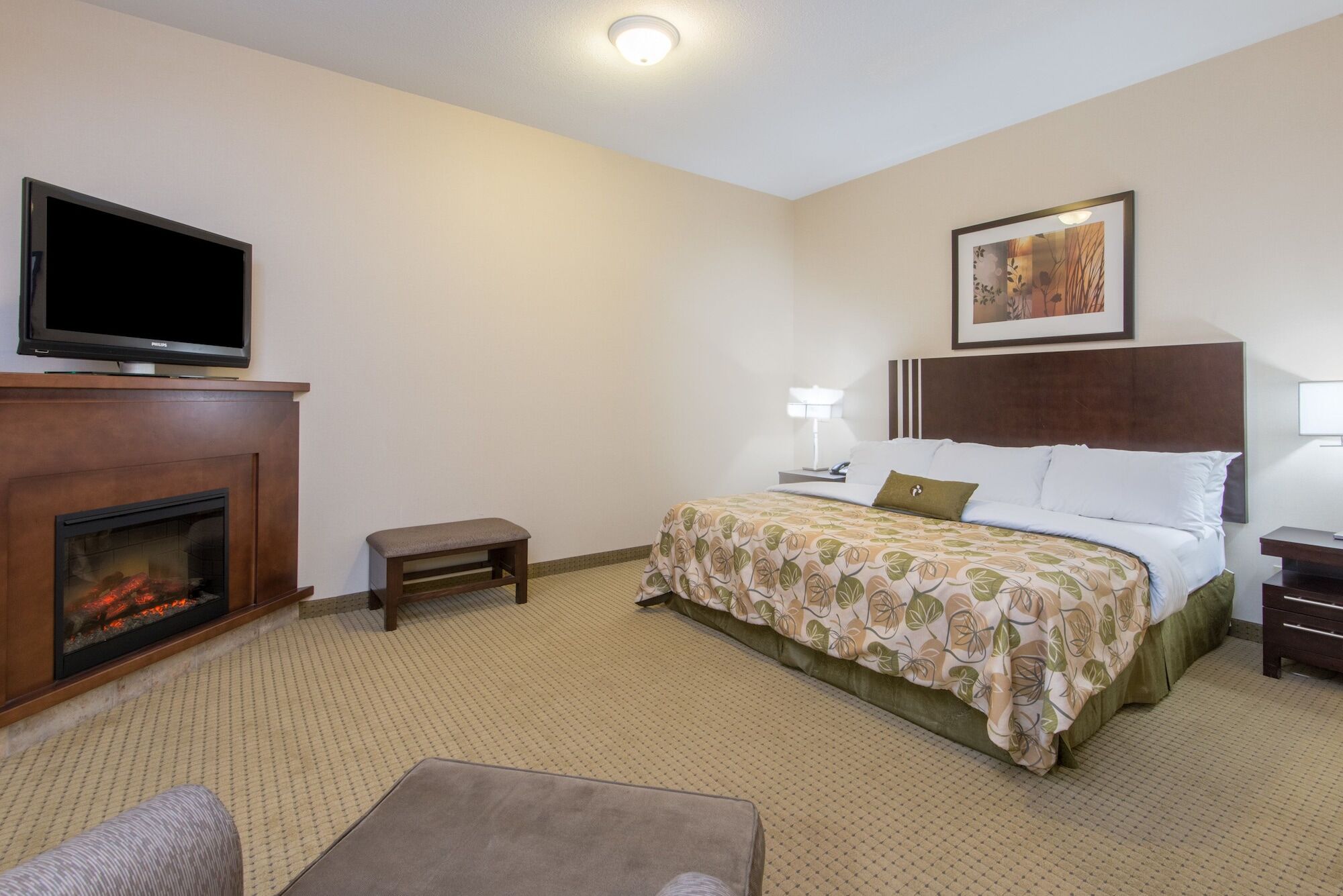 Ramada By Wyndham Lac La Biche Bagian luar foto