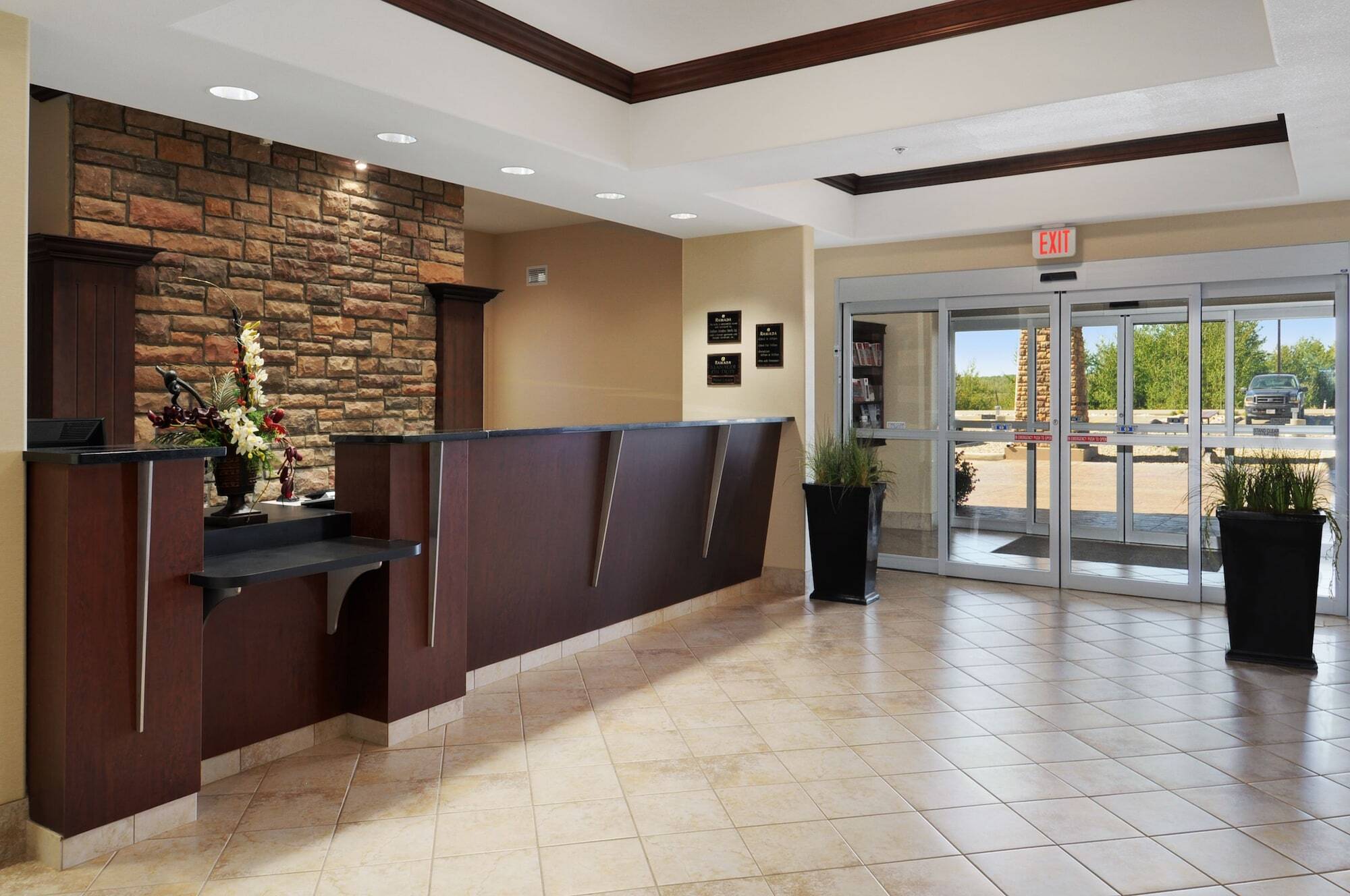 Ramada By Wyndham Lac La Biche Bagian luar foto